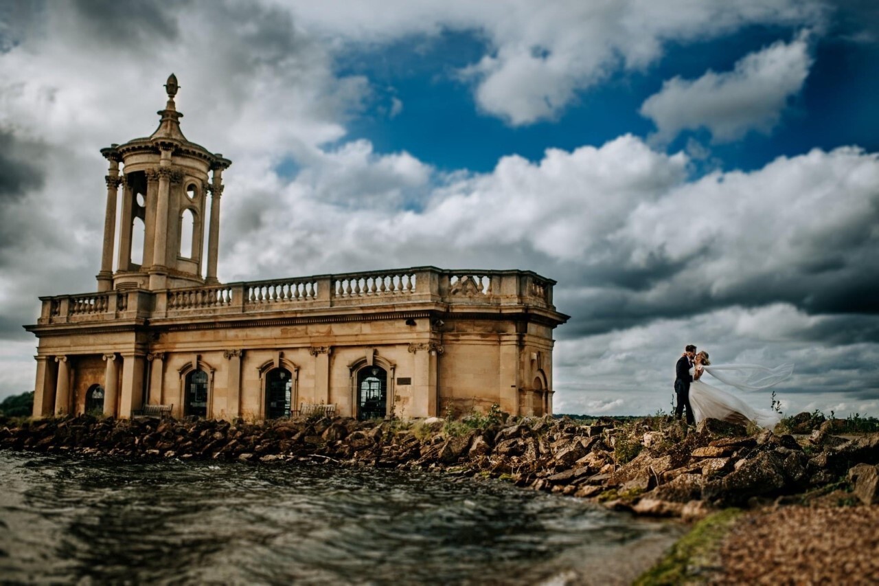 Lily &amp; Josh - University Sweethearts. Desktop Image