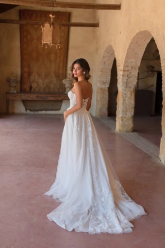Allure Wilderly Bride #Astor #1 thumbnail