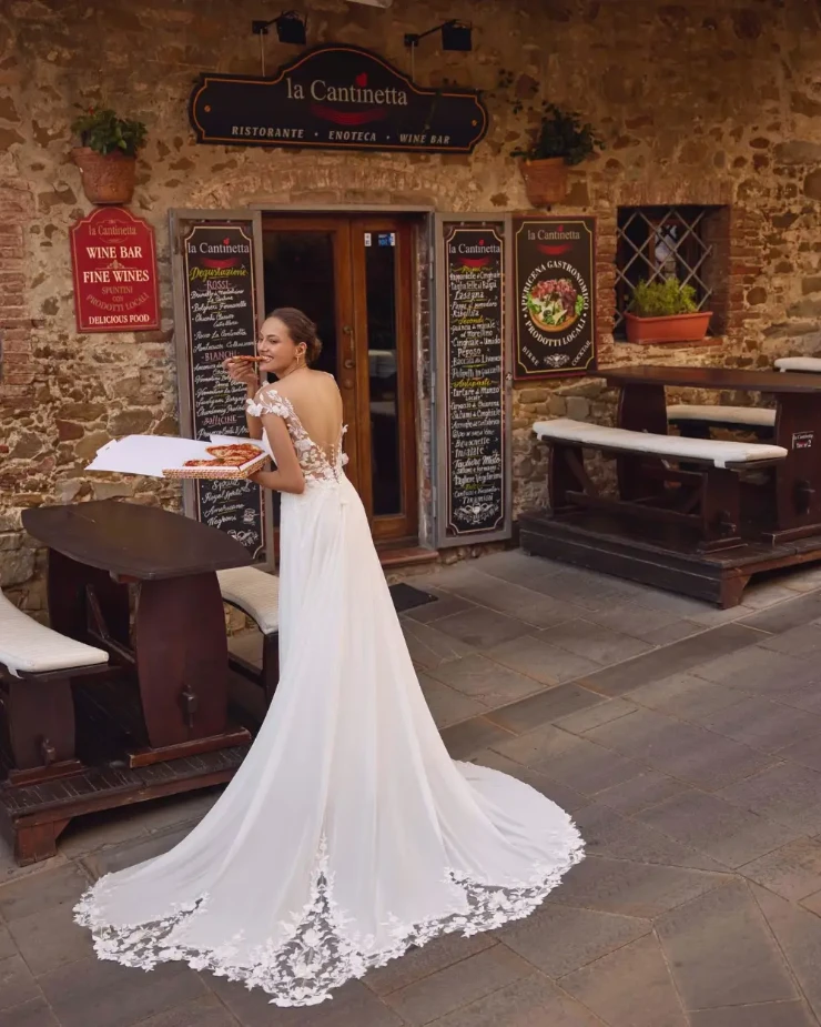 Modeca #Gamze Default Thumbnail Image