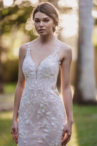 Allure #9957 #1 thumbnail